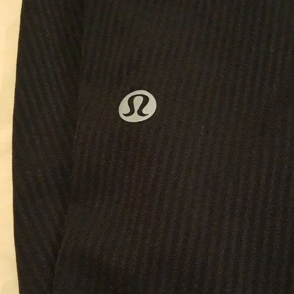 Lululemon Dance Studio Mid-Rise Jogger
Full Length Sz 2 - Picture 6 of 10